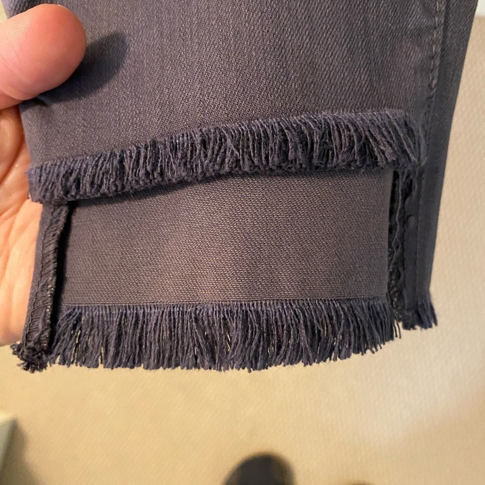 Felicite Bye Bye skinny jeans cropped size 30 in grey/charcoal w/ raw hem - Picture 4 of 6